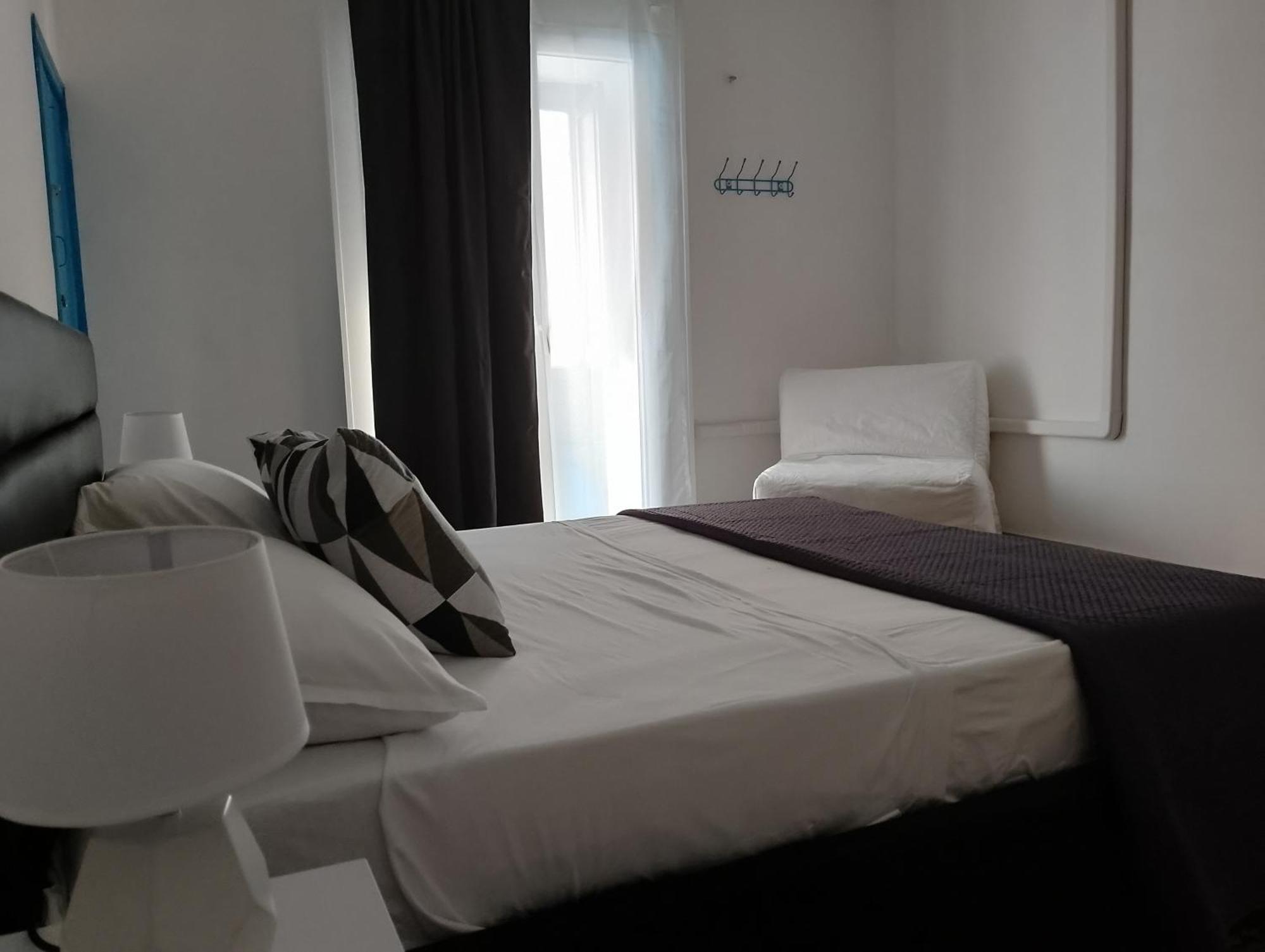 Amira Apartments Trapani Chambre photo